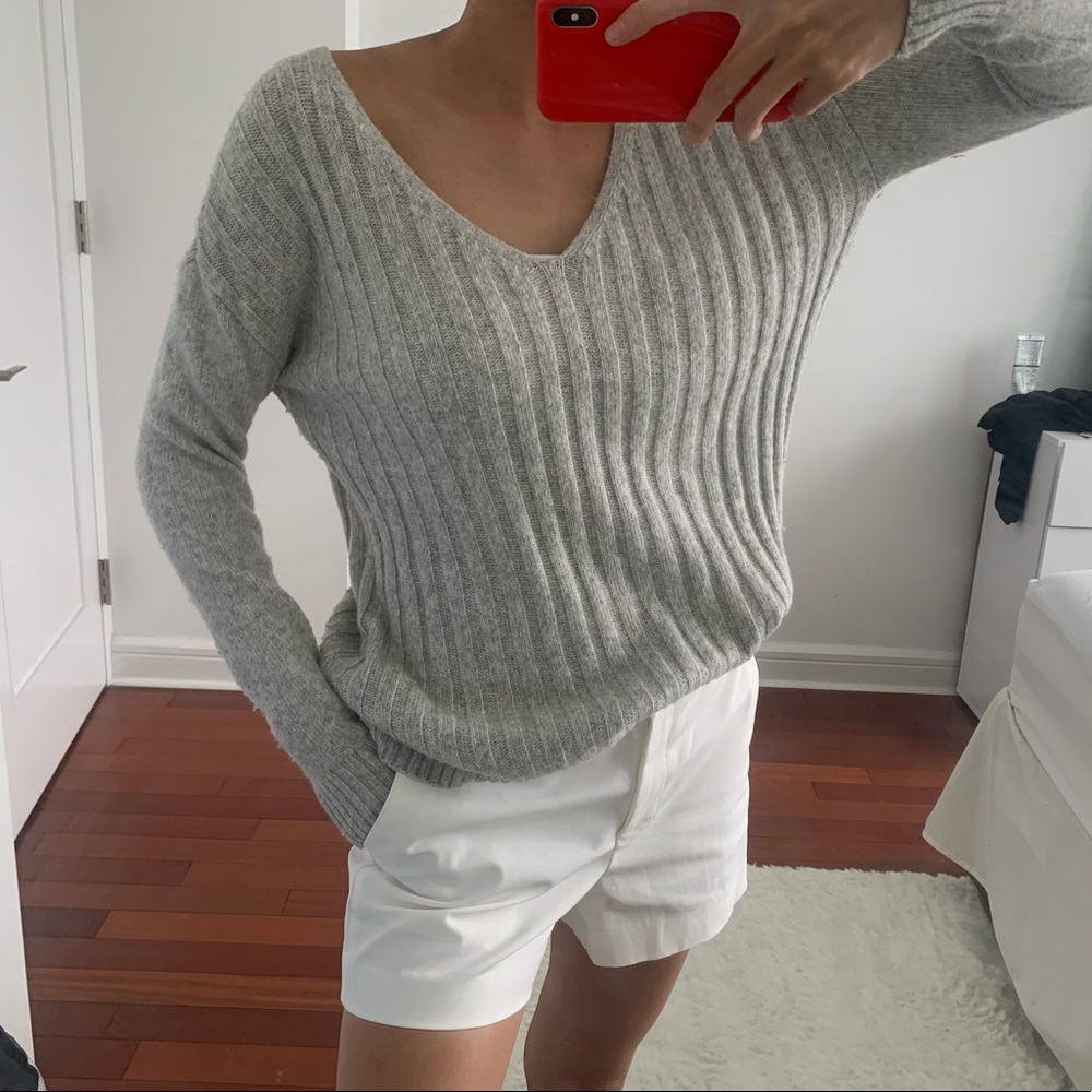 Gap sweater- wool blend. XS. Grey